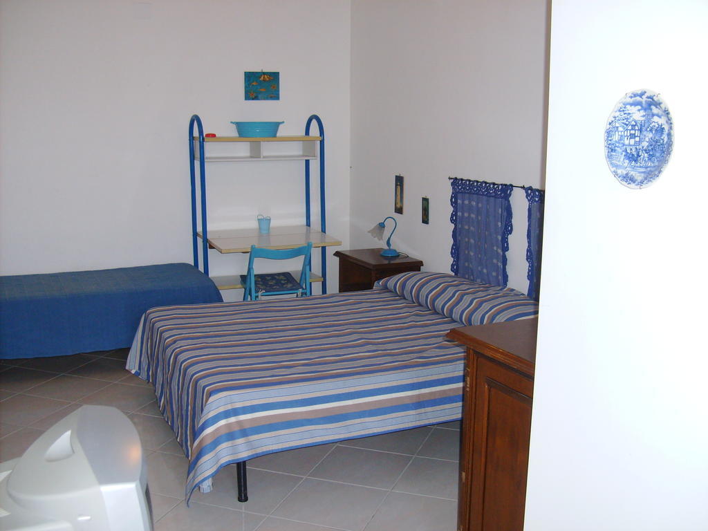 Bed & Breakfast 5 Di Spade Bed and Breakfast Gioiosa Marea Exterior foto